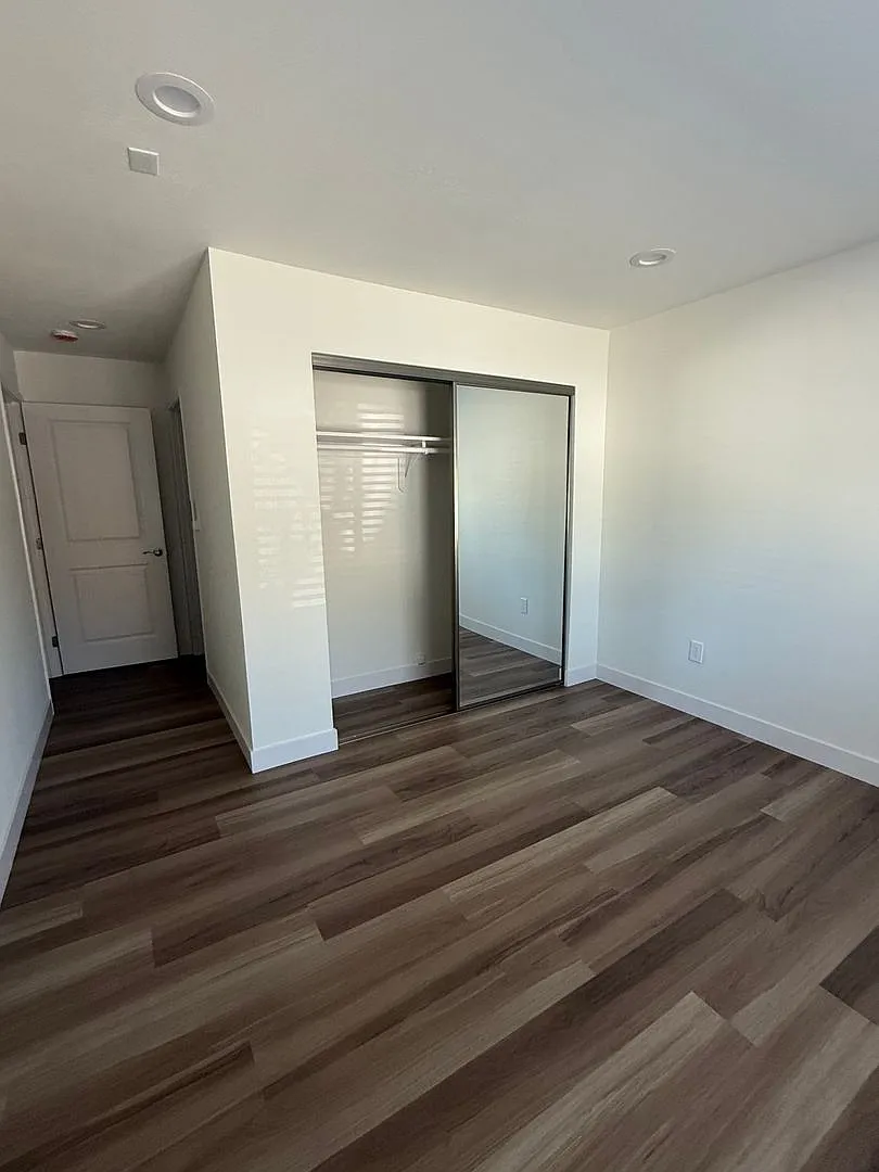 The Enclave at Lawrence — Photo 4