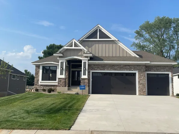1501 Palmer Dr N, Lake Elmo, MN 55042
