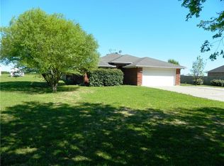 5761 County Road 1149, Celeste, TX 75423