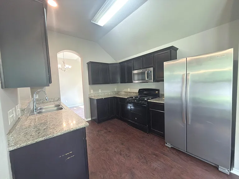 1975 Briar Grove Dr — Photo 6