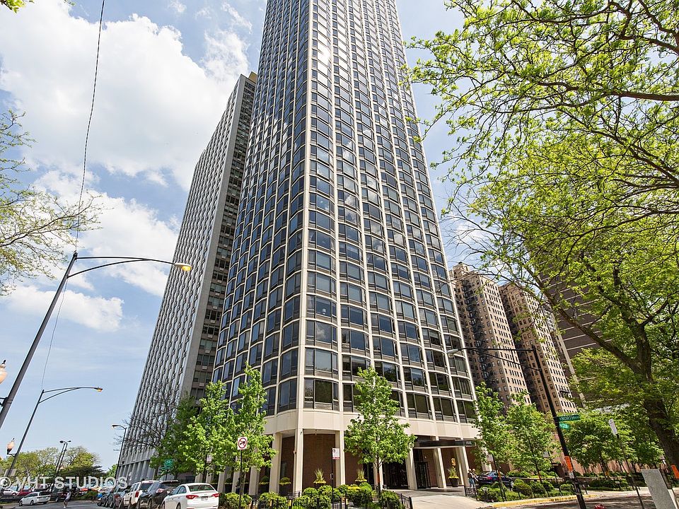1st image of 1555 N Astor St APT 5NE