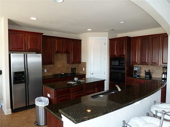5th image of 203 Hensley Dr
