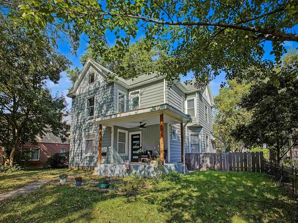 906 Fremont St, Manhattan, KS 66502