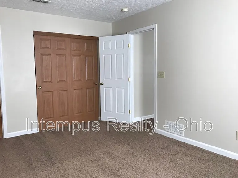 129 Lofton Cir — Photo 15