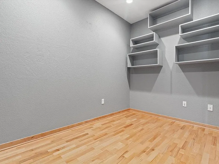 601 E Ogden Ave #505 — Photo 6