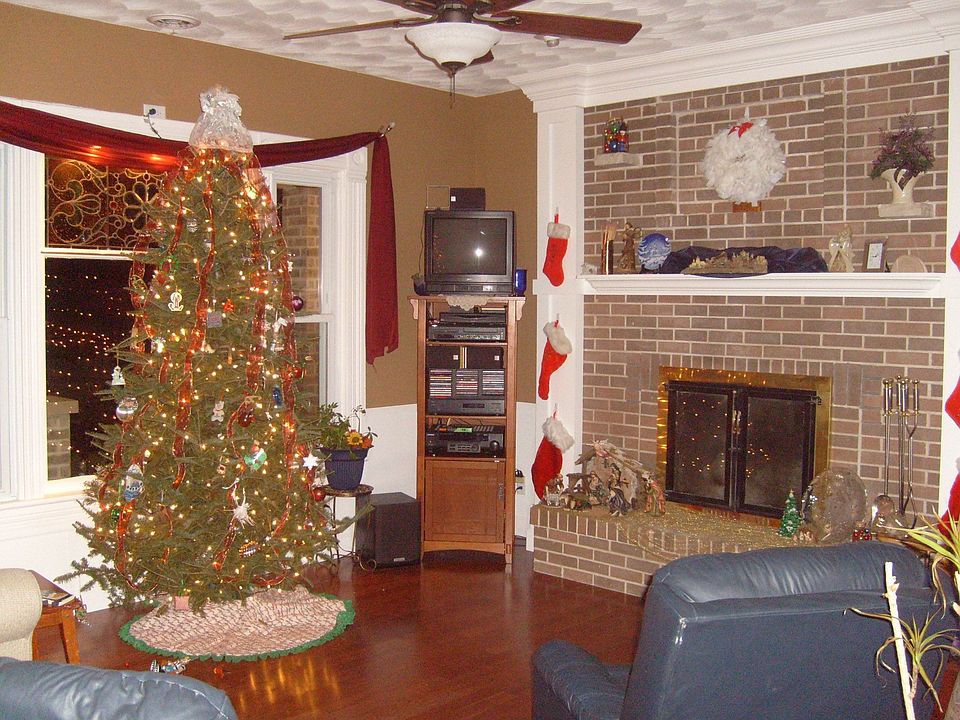 2nd image of 316 E Green St