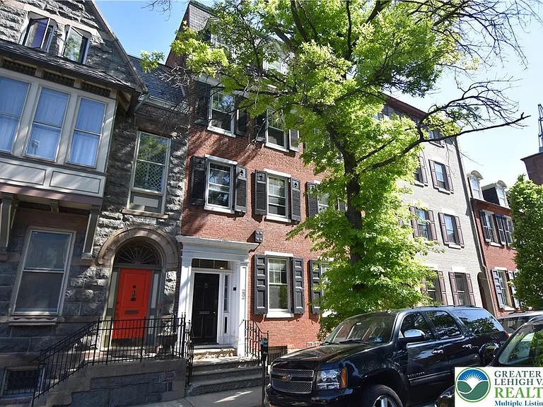 241 Spring Garden St — Photo 1