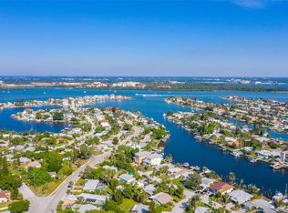 573 Crystal Dr, Madeira Beach, FL 33708