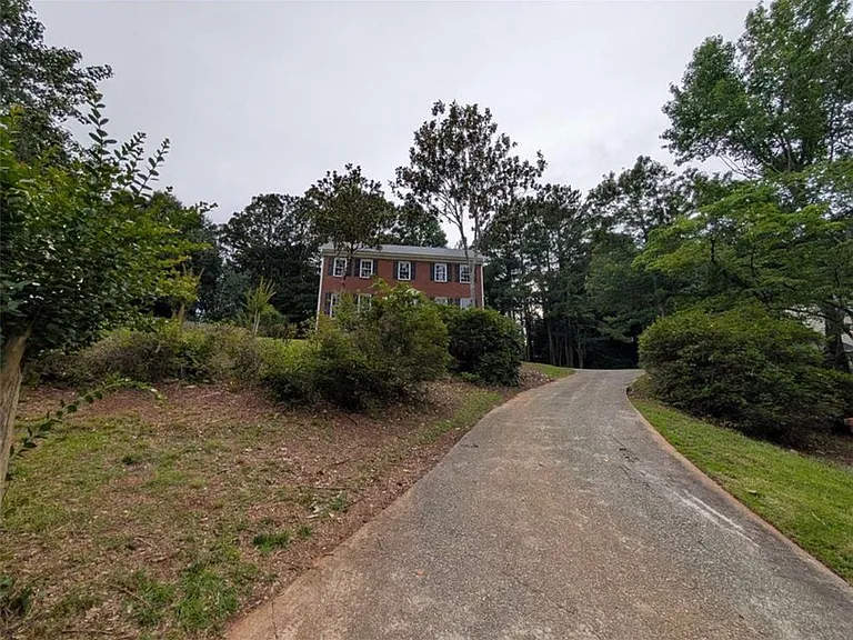 443 Cricket Ridge Ct — Photo 1