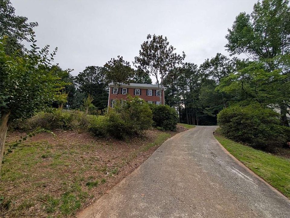 1st image of 443 Cricket Ridge Ct