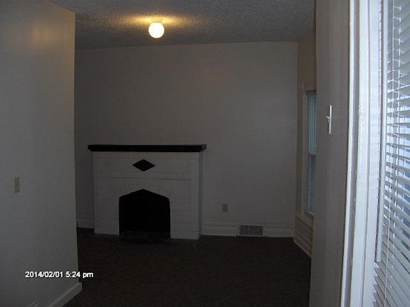 3rd image of 146 Harvard Pl #2