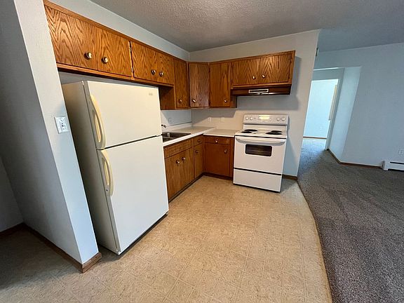 5th image of 804 4th St NE #17