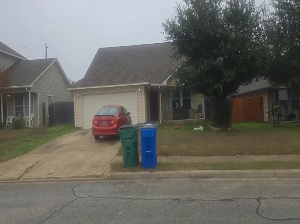 604 Debra Dr, Taylor, TX 76574
