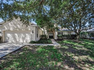 2225 Longmore Cir, Valrico, FL 33596