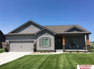 17832 Camden Ave, Omaha, NE 68116