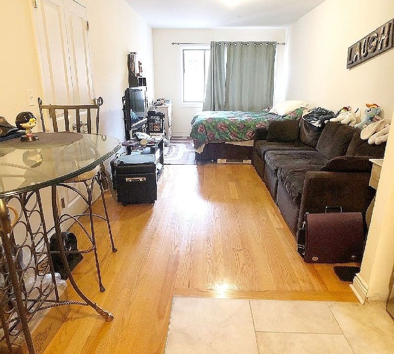 1st image of 2934 Newtown Ave APT 2D