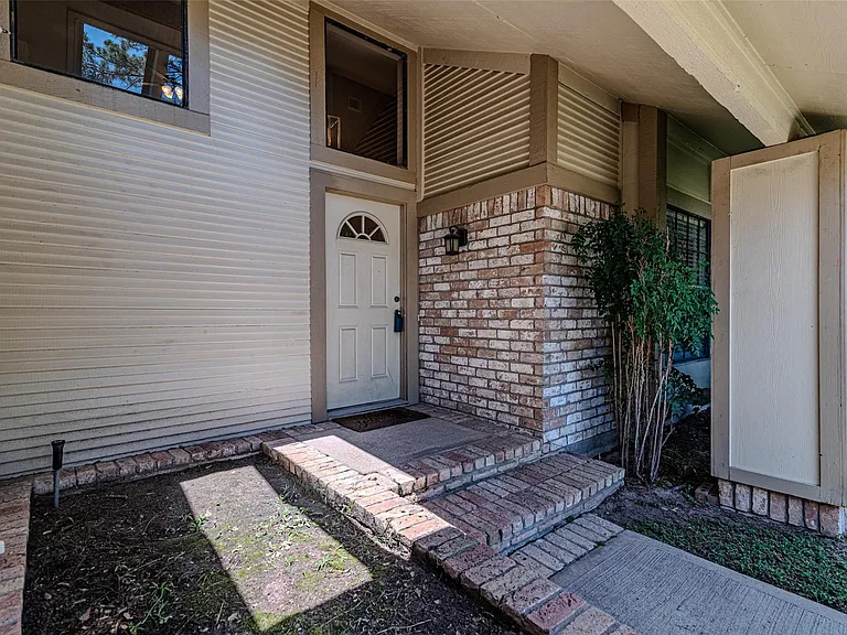 18506 Creekfield Ct — Photo 7