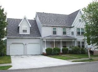 224 Randy Ln, Coraopolis, PA 15108