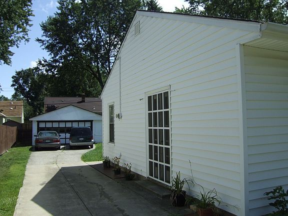 4th image of 5839 Amrap Dr