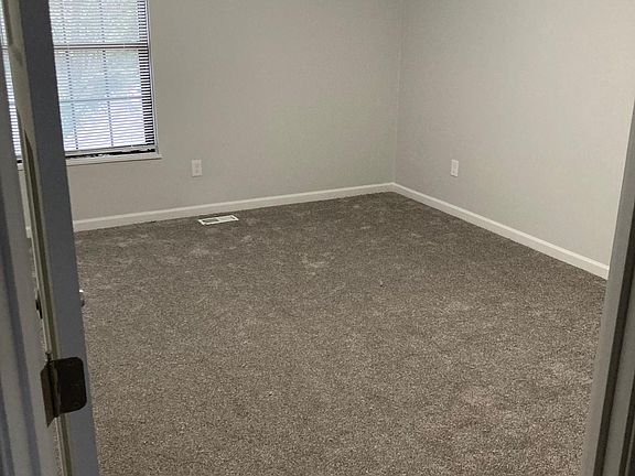 5th image of 3058 Sawdust Ln