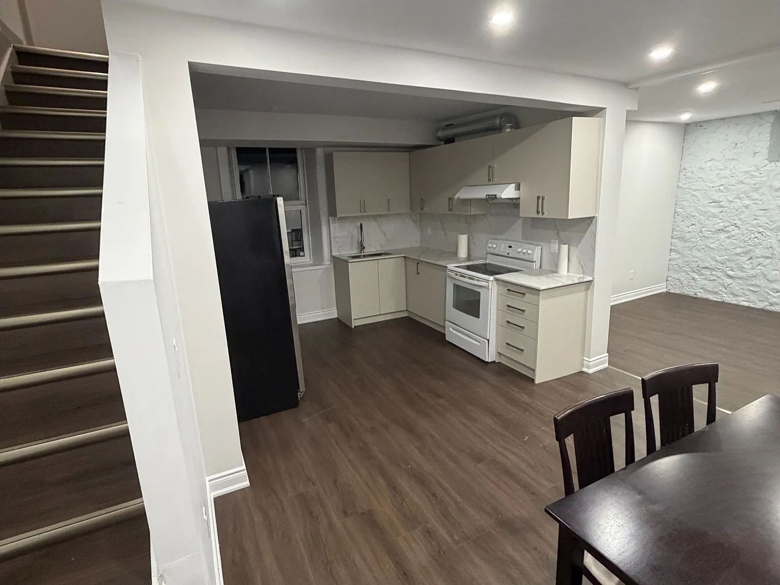 2 bed, $2,100 — Photo 3