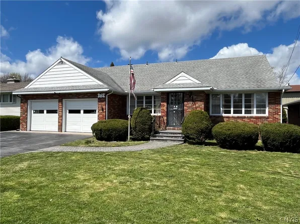 119 Wilmore Pl, Syracuse, NY 13208