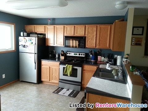 2nd image of 4825 Elm Dr N Unit 6