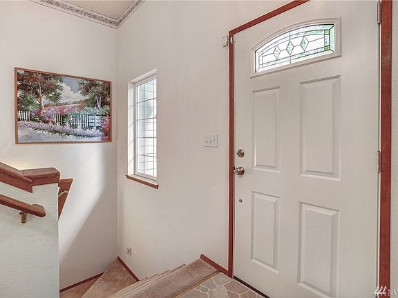 A light and bright interior foyer.