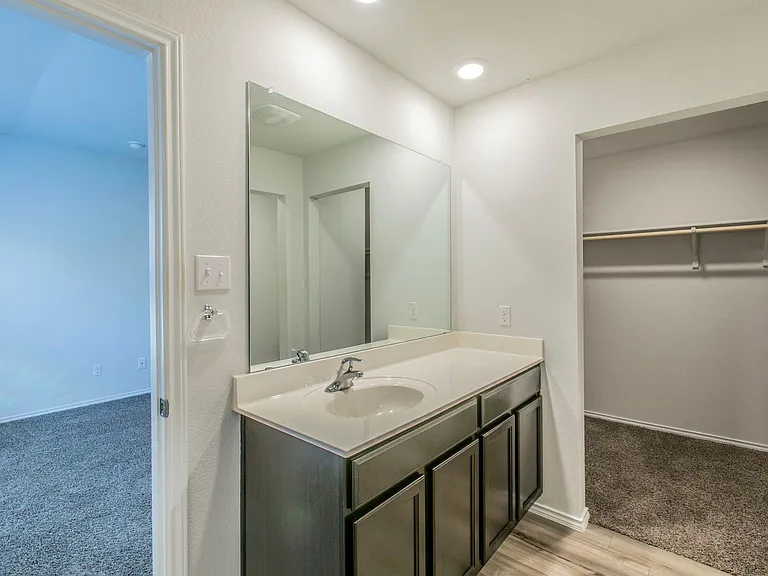 237 Poplin Ln — Photo 13