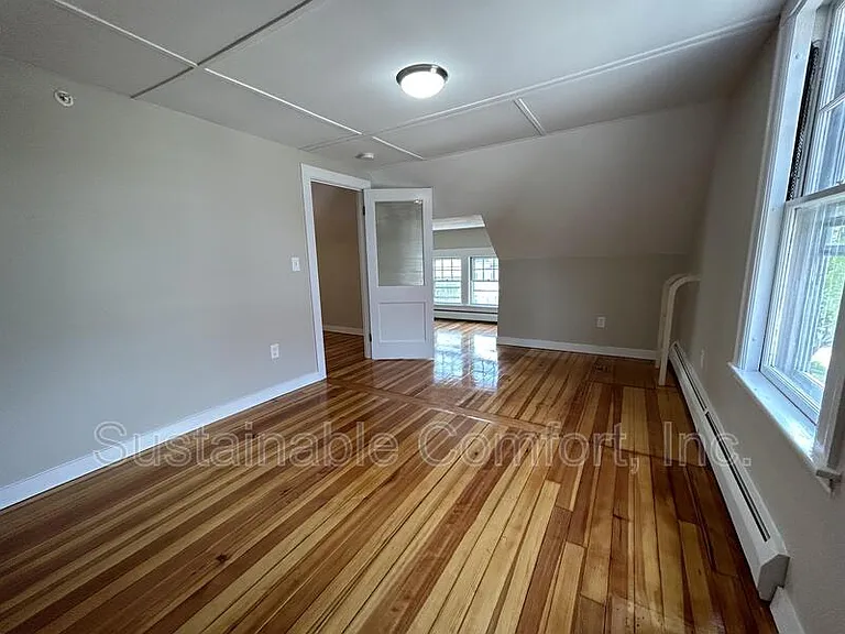 30 Roxbury St #3 — Photo 7