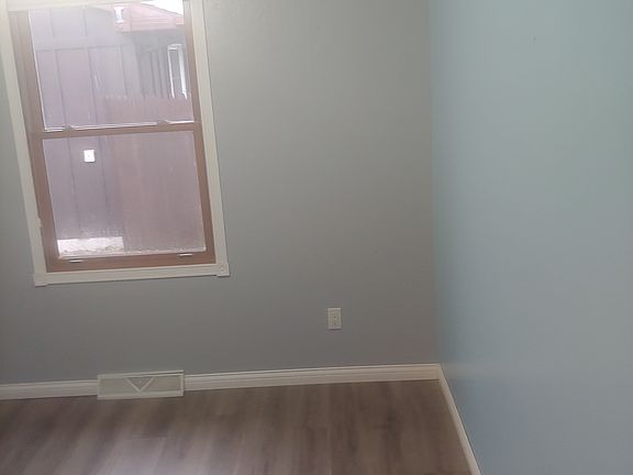 5th image of 104 Dry Creek Dr