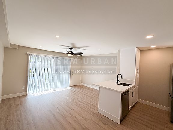 4th image of 4767 Mansfield St APT 13