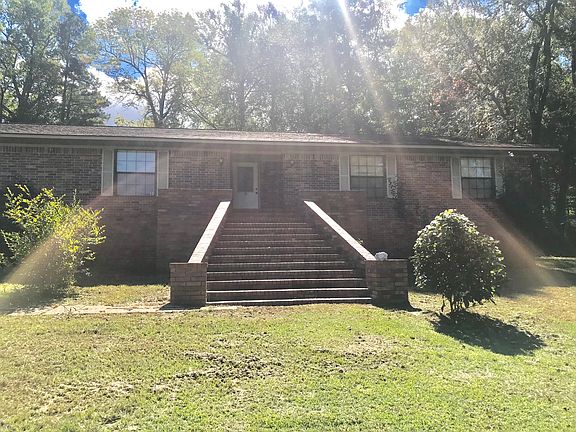 Brick entrance staircase