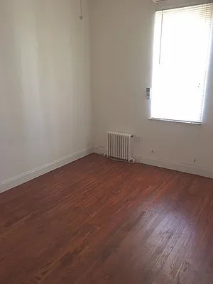 Rented by Halvatzis Realty | media 25