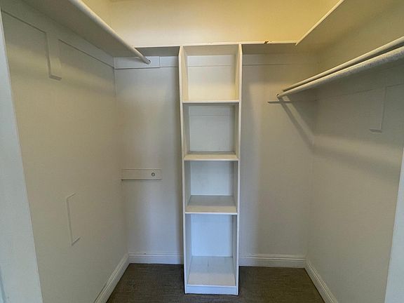 4th image of 1510 S Barrington Ave APT 202