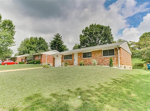 3rd image of 9405 Pancho Dr