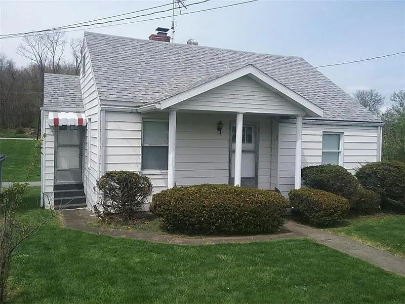 804 Lewis St photo 1