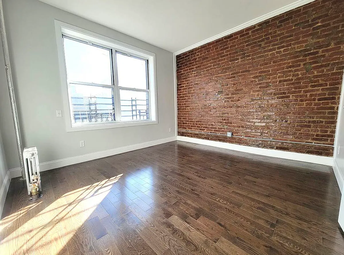 Building Photo - 117 Post Ave #2H