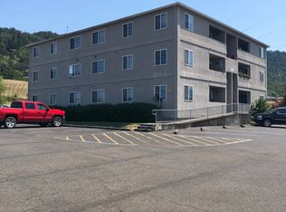 3030 W Goedeck Ave #9, Roseburg, OR 97471