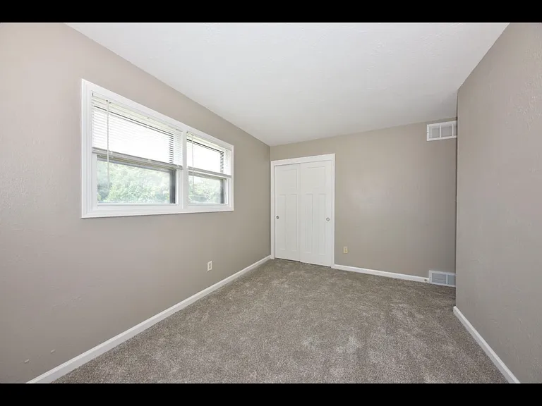 6930 W Mill Rd — Photo 2