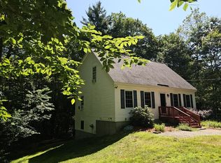 126 N Shore Dr, Center Barnstead, NH 03225
