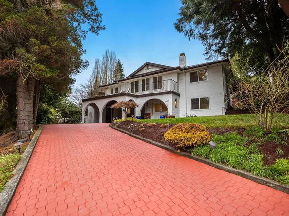 10659 Santa Monica Dr, Delta, BC V4C 1P9