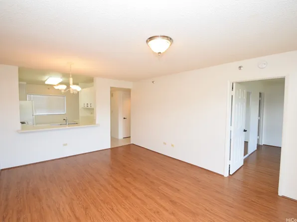 3054 Ala Poha Pl APT 2203, Honolulu, HI 96818