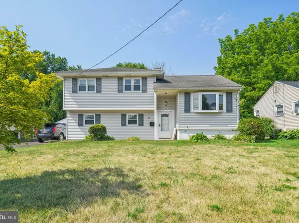 46 Sherbrooke Rd, Ewing, NJ 08638