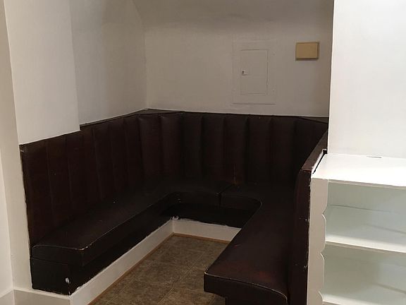 5th image of 547 23rd St #3