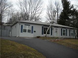 1 Cooper Dr, Monroe, NY 10950