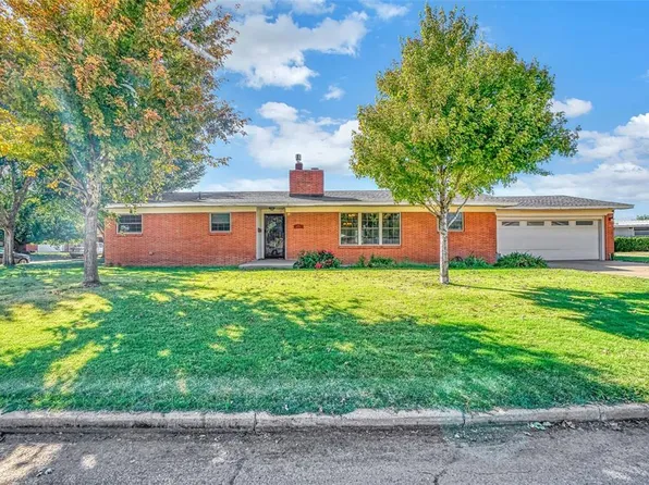 1901 Sumner Dr, Altus, OK 73521