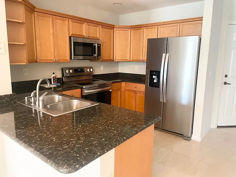 902 S Federal Hwy — Photo 11