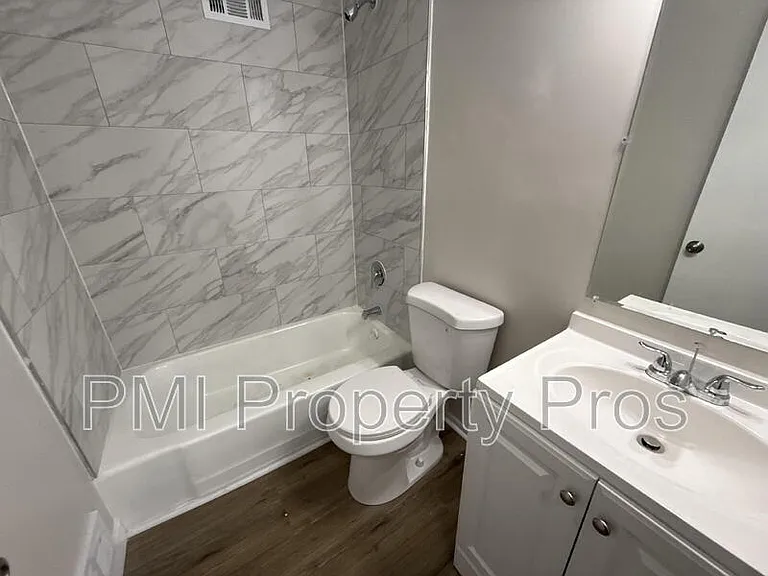 7701 W Hampton Ave #6 — Photo 9