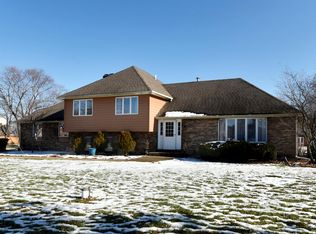 17609 S Virginia Dr, Plainfield, IL 60586